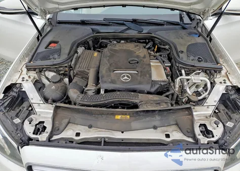 2017 Mercedes-Benz E 300 z USA, uszkodzony, nr VIN WDDZF4JB0HA151851